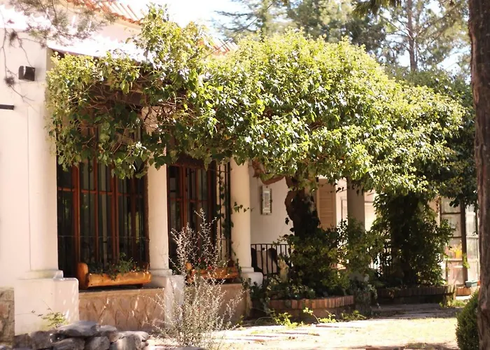 Hosteria Y Cabanas Los Mimbres